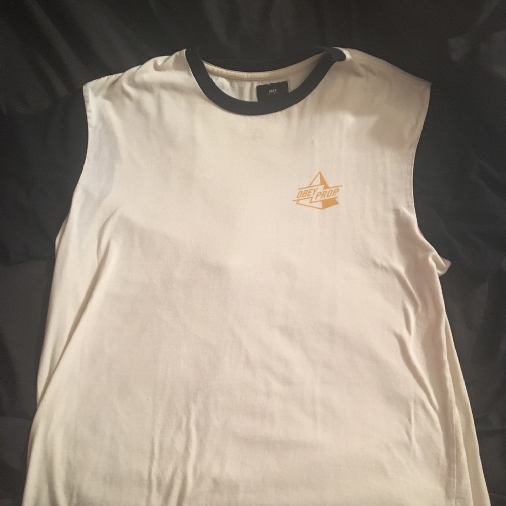 Obey Shirt - L